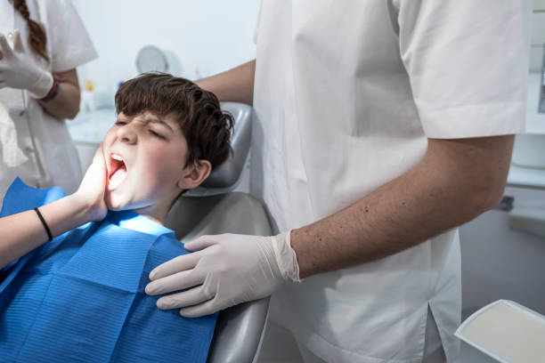 Best Dentist Open Late Near Me  in Woodbury, NJ